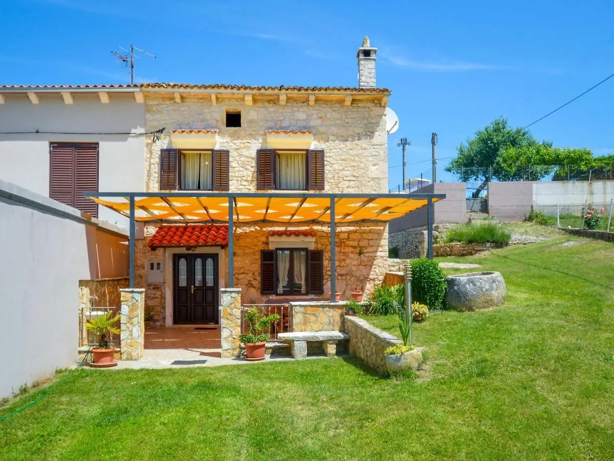 Holiday Home Laura - Pul470 By Interhome 普拉
