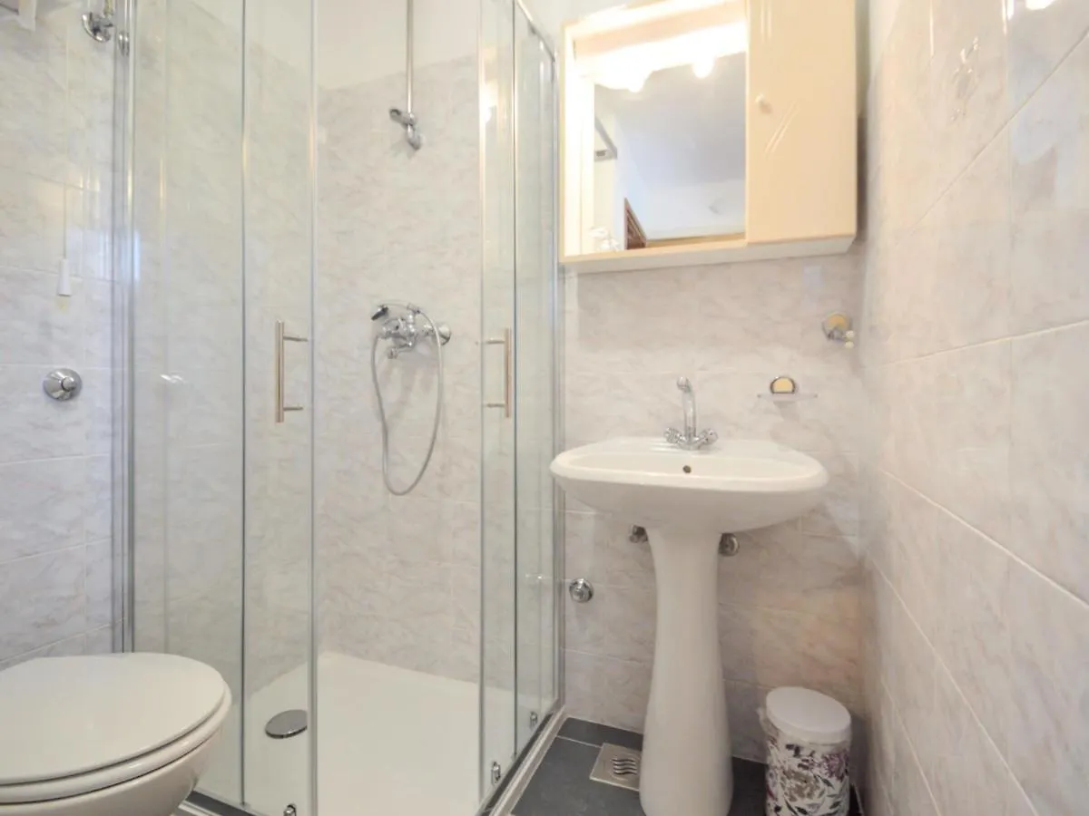 Holiday Home Laura - Pul470 By Interhome 普拉 克罗地亚