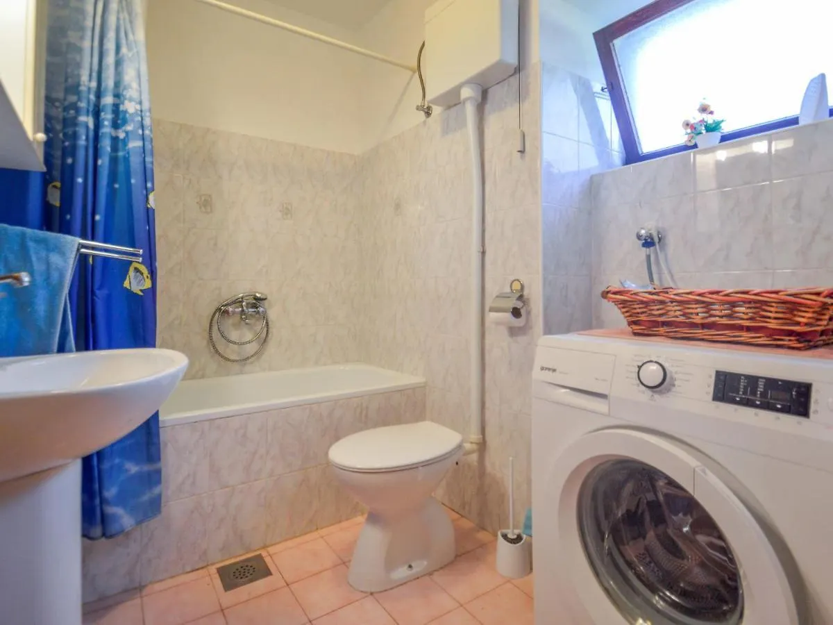 Holiday Home Laura - Pul470 By Interhome 普拉 0*,  克罗地亚