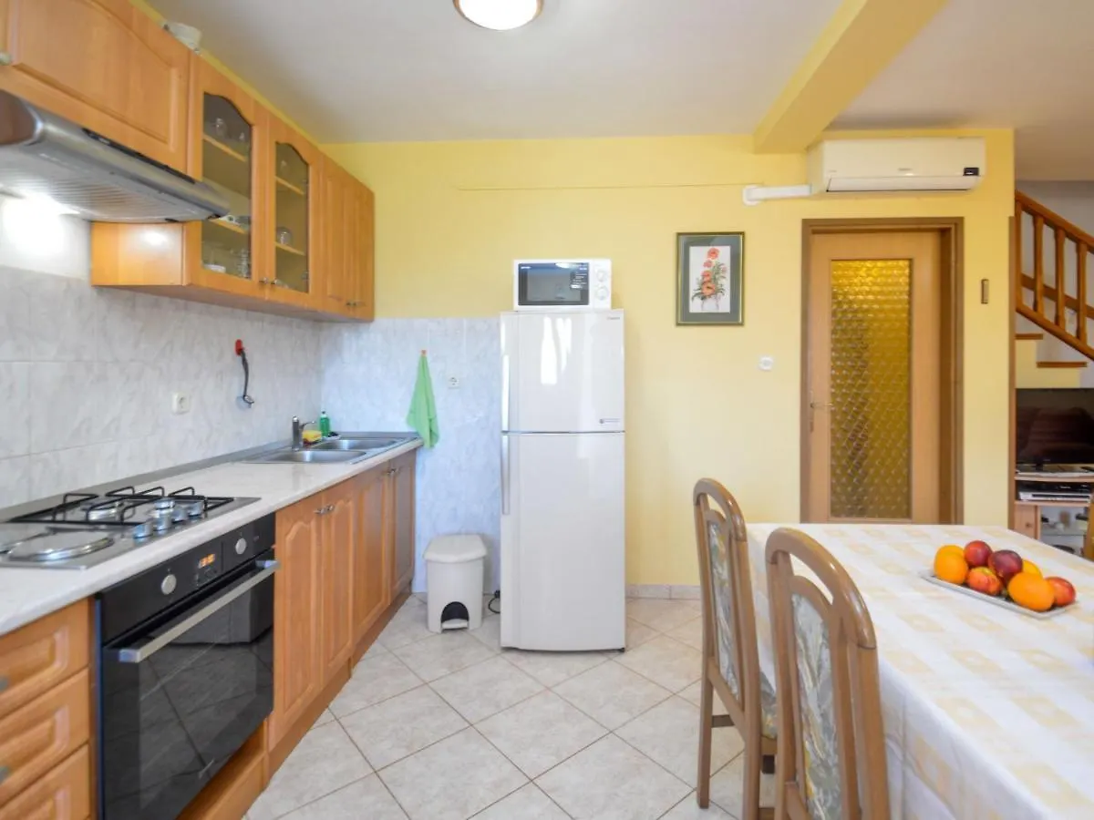 Holiday Home Laura - Pul470 By Interhome 普拉